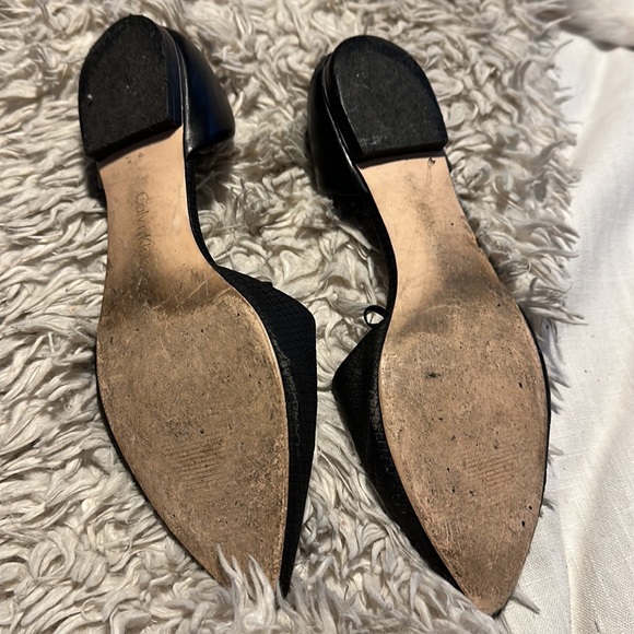 Calvin Klein Flats - Picture 4 of 4